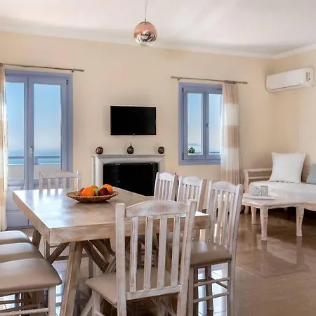 White Orchid Cycladic Apartment Pýrgos